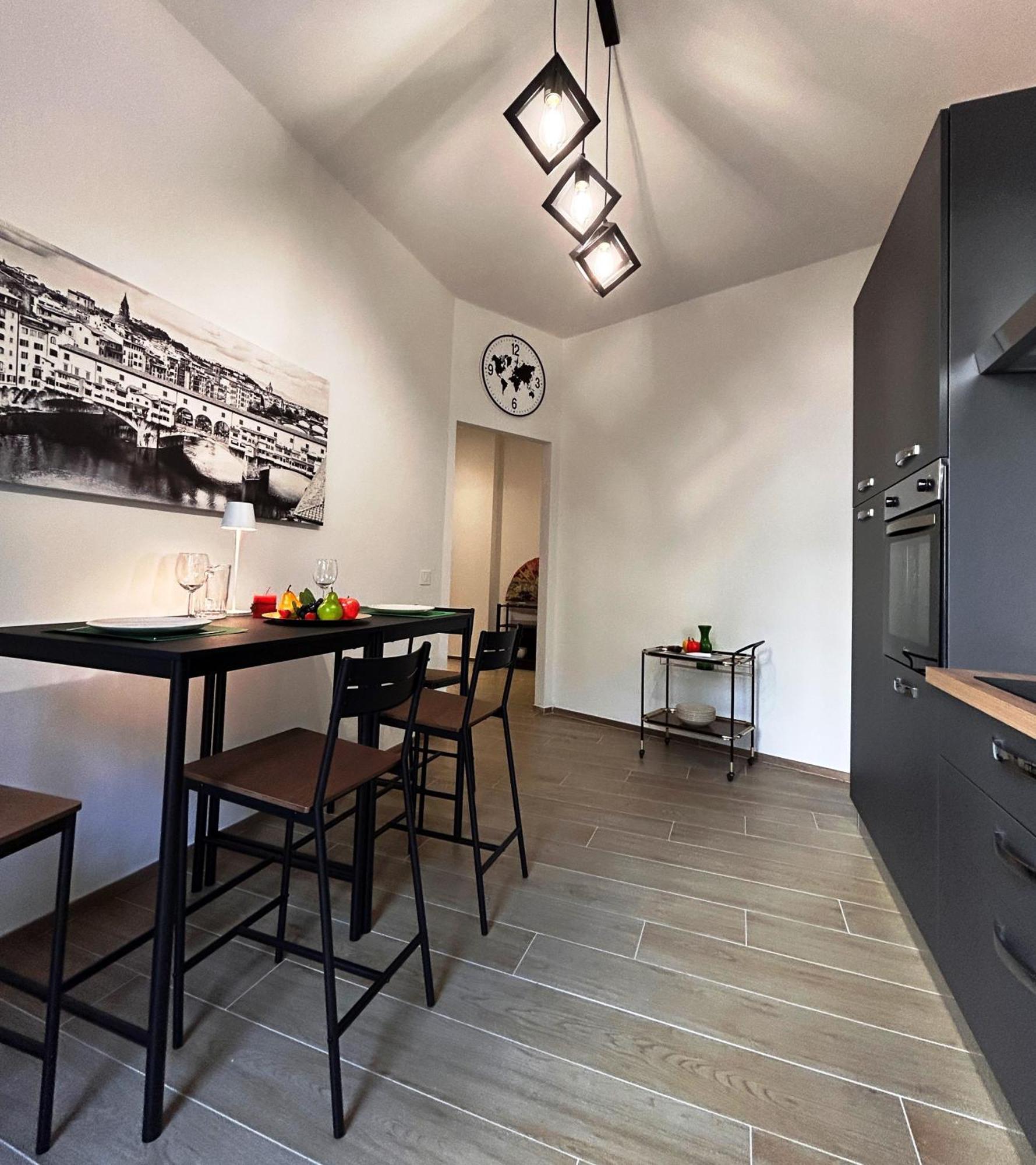 Domus *